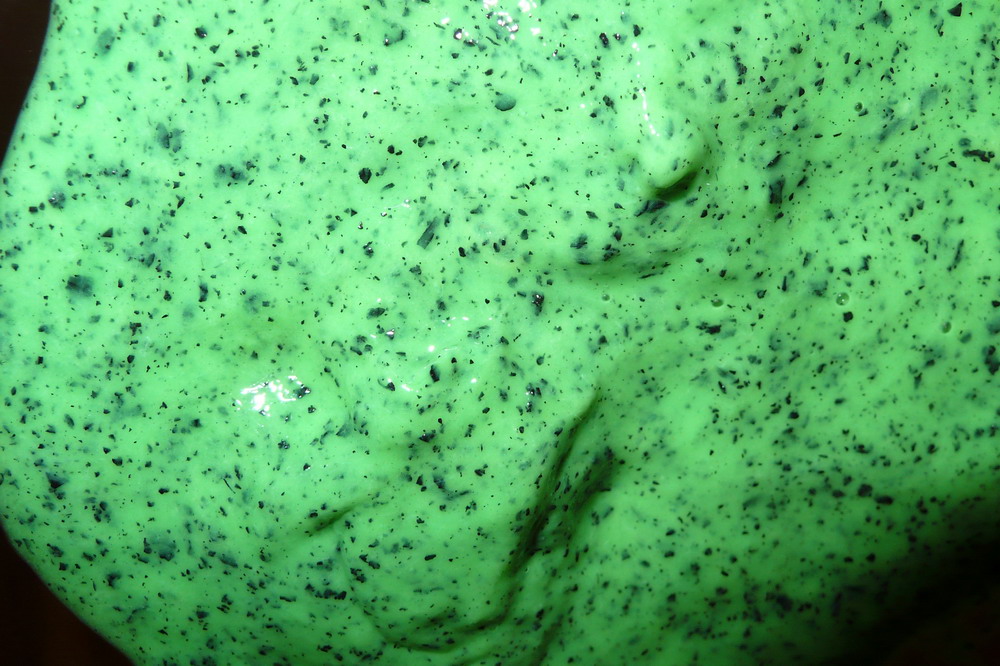 A Slime tömítőanyag rostszálai közelről