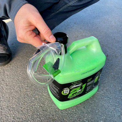 Slime 2 az 1-ben Prémium tömlő és gumiabroncs-tömítő folyadék, 3,8 liter