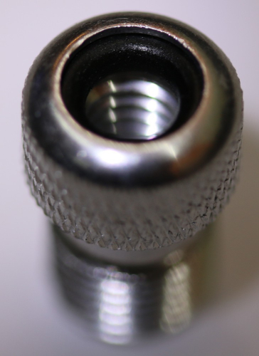 Presta (Francia) szelep adapter gumitömítéssel 1 db. G3612/1 db.