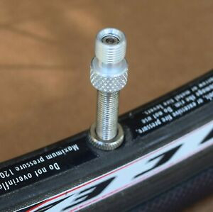 Presta (Francia) szelep adapter gumitömítéssel 1 db. G3612/1 db.